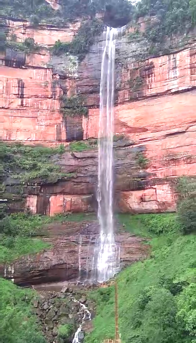 佛光岩2.jpg 佛光岩2.jpg